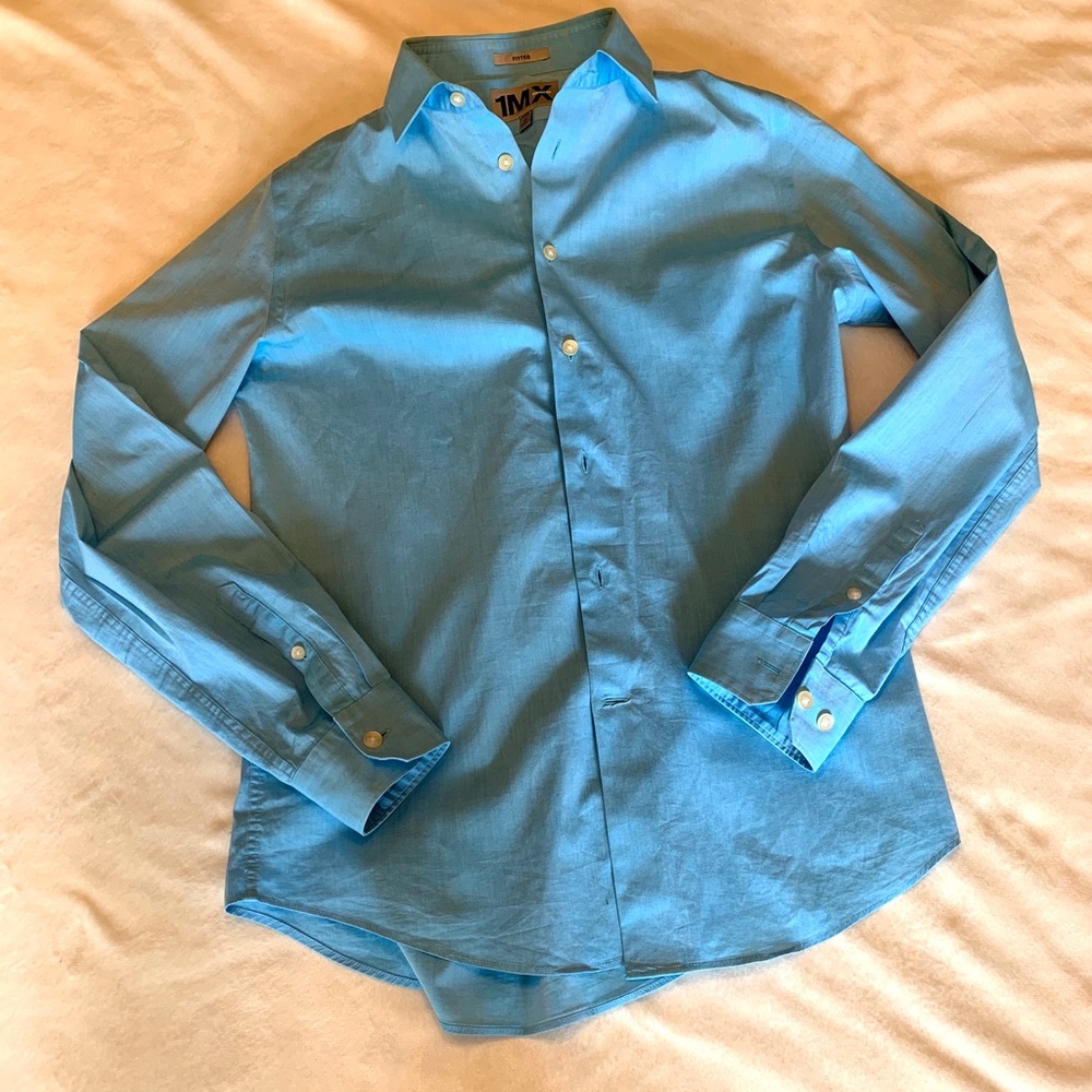 Men’s Button-Up Dress Shirt